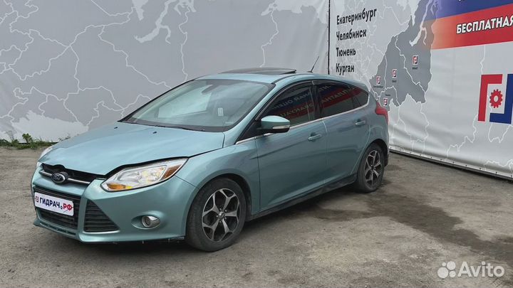 Накладка декоративная на кулису кпп Ford Focus 3