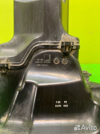 Корпус воздушного фильтра Kia Venga G4FA 2012