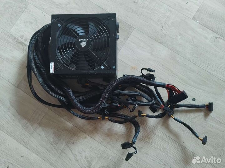 Блок питания для пк 750w Corsair CX750