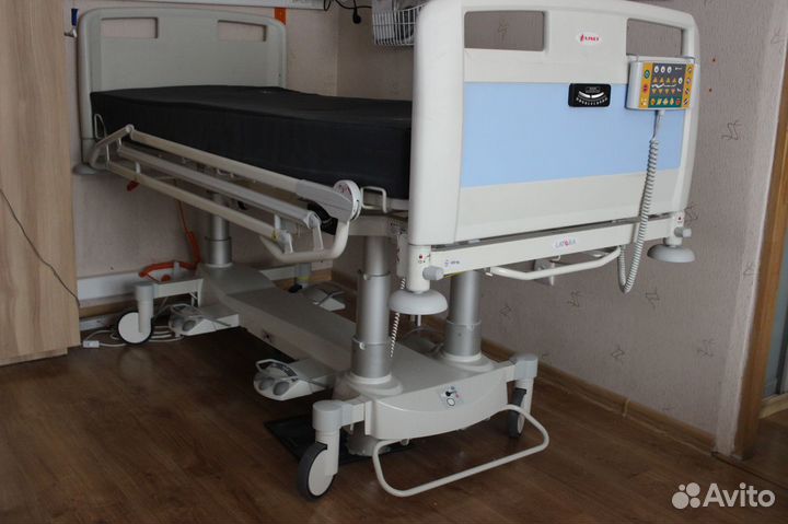 Мед кровать Latera Acute + матрац Clinicare 30