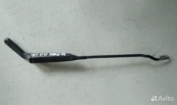 Поводок стеклоочистителя передний правый Chevrolet