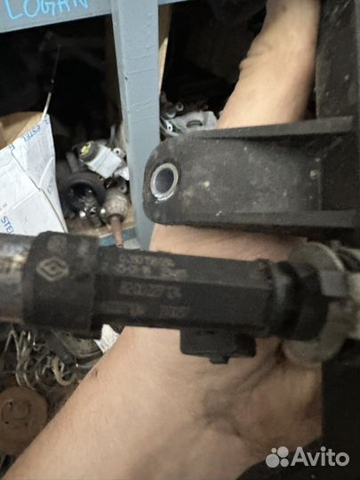 Рампа топливная Renault logan 2