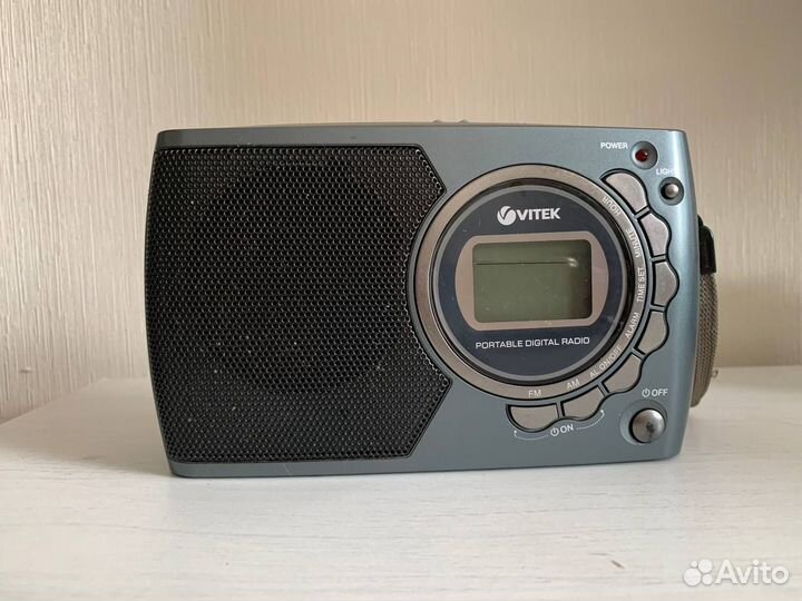 Радиоприемник vitek