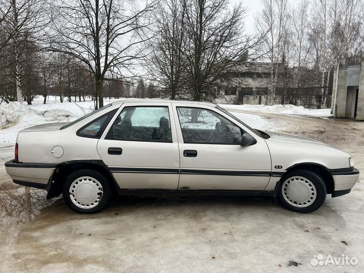 Opel Vectra 1.8 МТ, 1991, 250 000 км