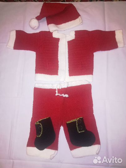 Продам вязанный новогодний костюм 