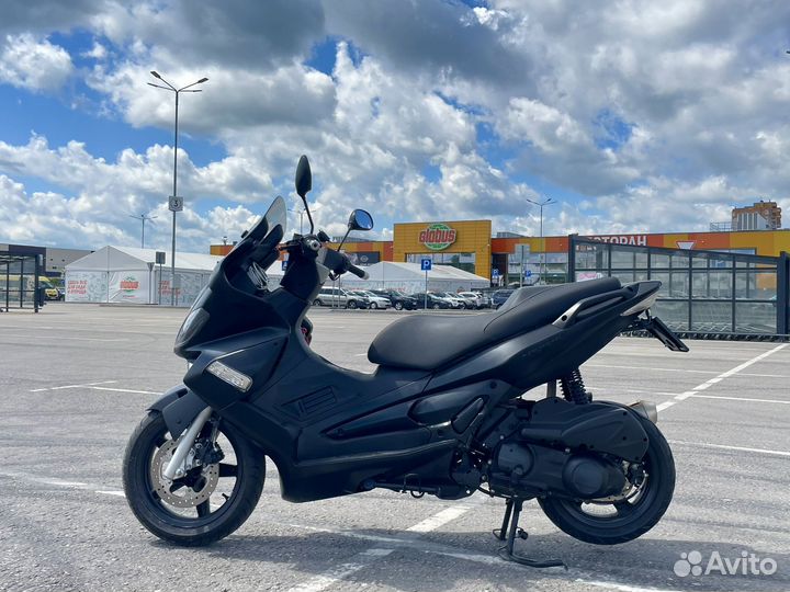 Продается макси скутер gilera nexus 300