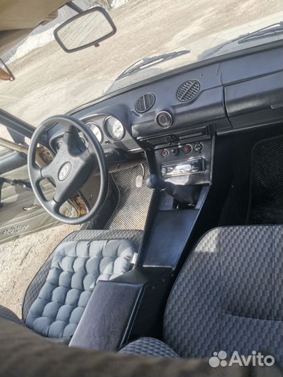 Центральная консоль, борода ваз 2106