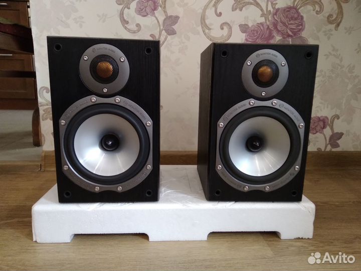 Kолонки Monitor Audio BR 1 (Англия)