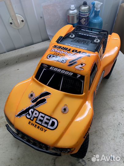 Машина на радиоуправлении 1 10