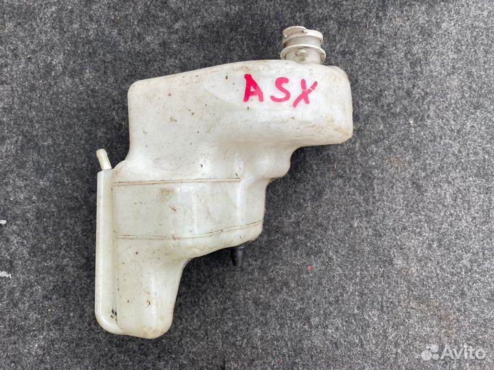 Бачок расширительный Mitsubishi Asx