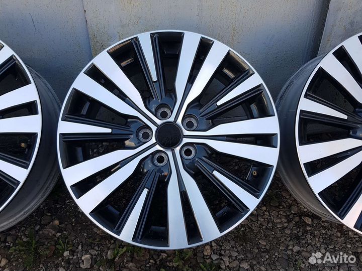 Диски r18 Mitsubishi Outlander 3