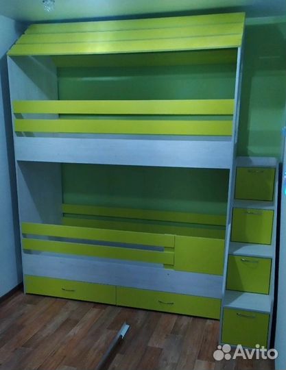 Двухъярусная кровать домик бу