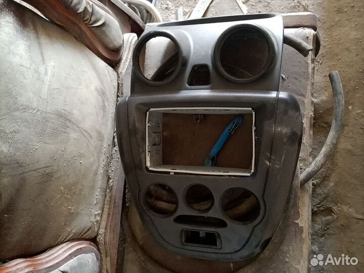 Центральная консоль LADA granta