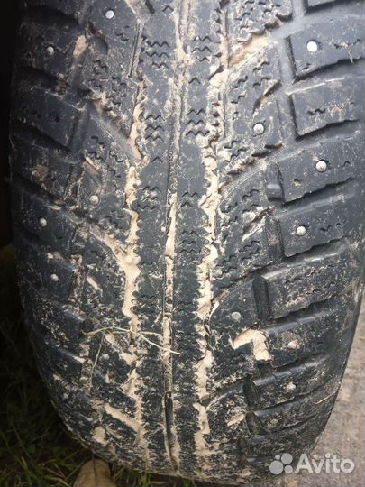 Kumho I'Zen RV Asymmetric 225/65 R17