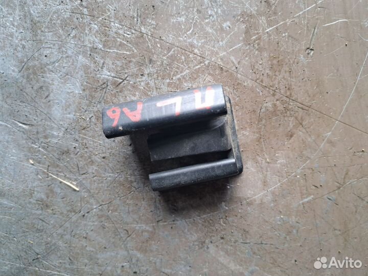 Накладка сиденья передний левый Audi A6 C6