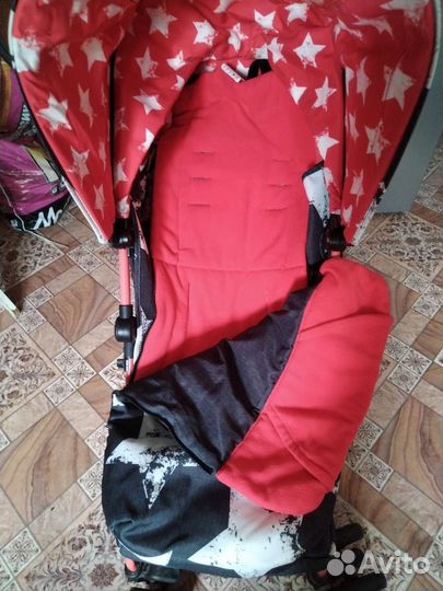 Прогулочная коляска