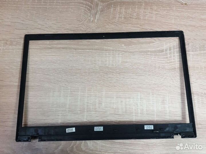 Крышка матрицы ноутбука Samsung np300v5a трещинка