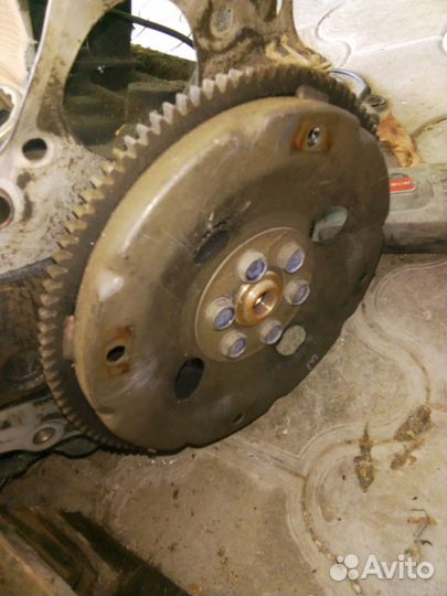 Маховик ниссан ванетте, мазда бонго F8