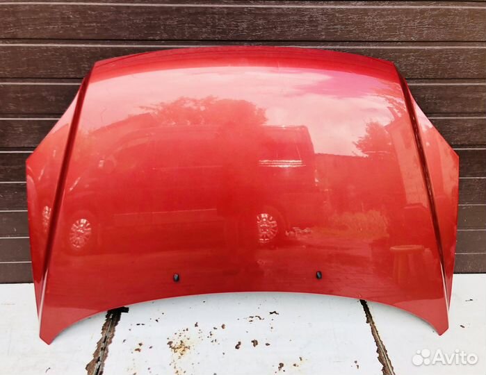 Уплотнительная резинка капота Киа Спортейдж 2