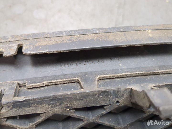 Решетка радиатора Ford Focus 2, 2005