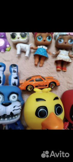 Различные игрушки фигурки