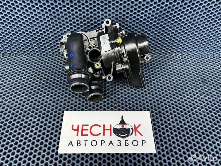 Помпа Термостат Tiguan Audi A5 Q5 A4 Passat CC