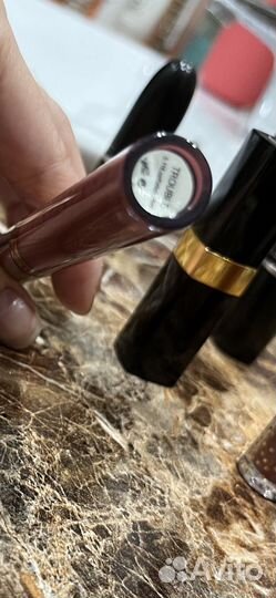 Блеск для губ anastasia