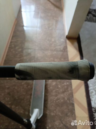 Трюковой самокат tech team duker 404