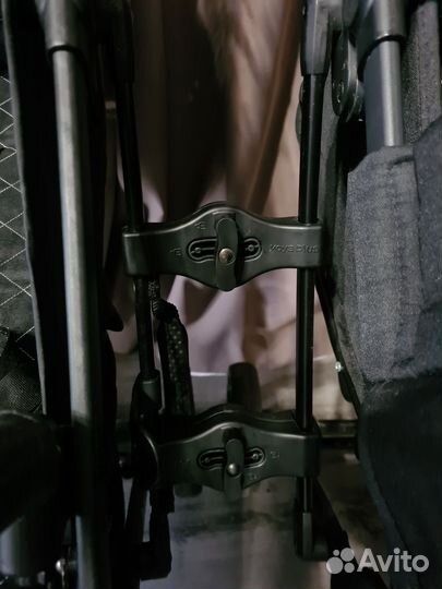 Две Коляски 