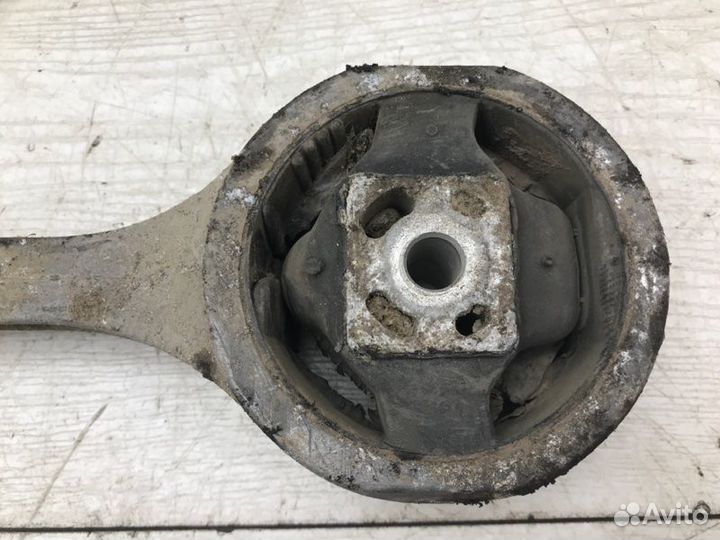 Опора двигателя Skoda Fabia 2 cggb 2011