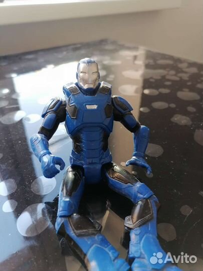 Игрушка железного человека