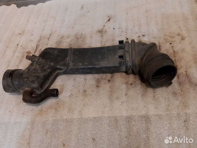 Патрубок воздушного фильтра Мерседес