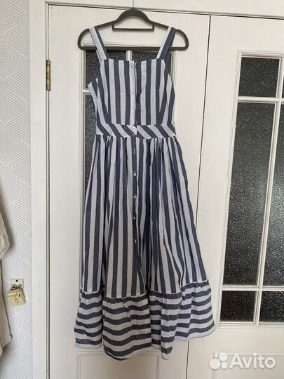 Отдам большой пакет женскийх вещей 42-43-46