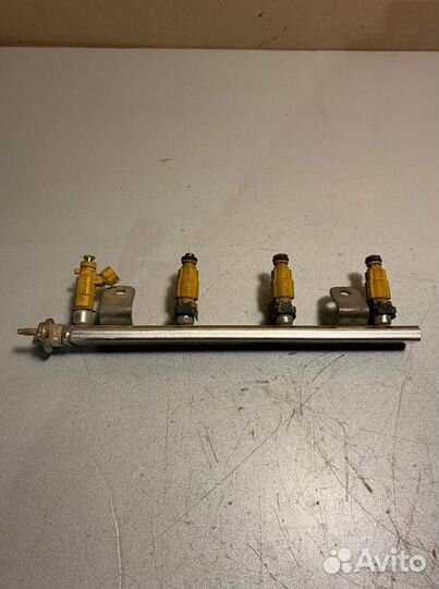 Топливная рампа Hyundai Elantra HD 1.6