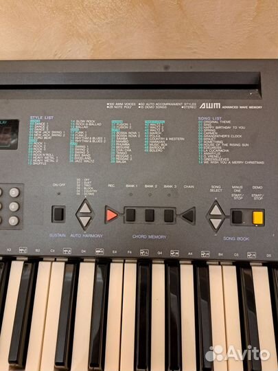 Yamaha psr 200