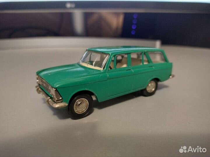 Модель Москвич 427