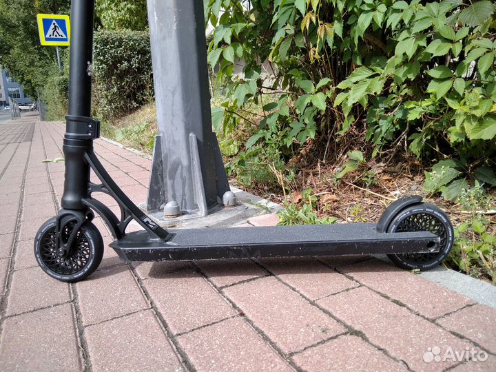 Трюковой Самокат Root Industries Lithium