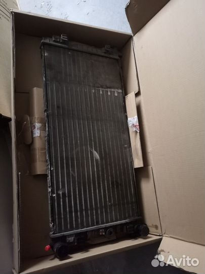 Радиатор охлаждения AVA STA2037 Volkswagen Polo