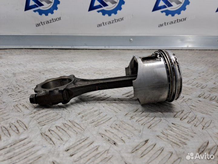 Поршень с шатуном Mazda Demio 1 DW3W 1.3 B3 85Л.С