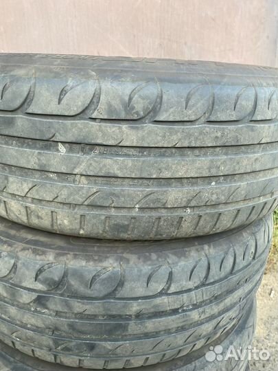 Tigar UHP Ultra High Performance 215/60 R17