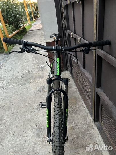 Велосипед Giant