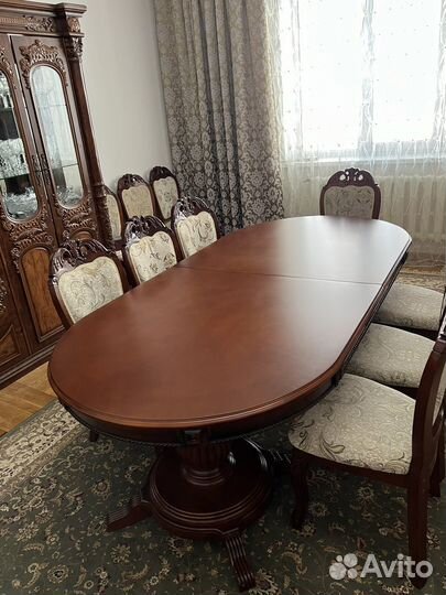 Кухонный стол