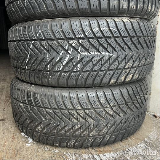 Goodyear Eagle Ultra Grip GW-3 235/60 R16