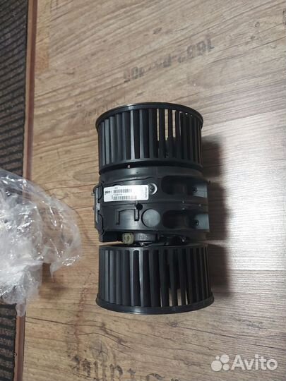 Моторчик печки Рено Флюенс Меган 3