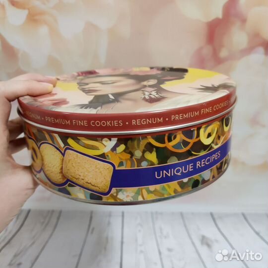 Жестяная банка круглая