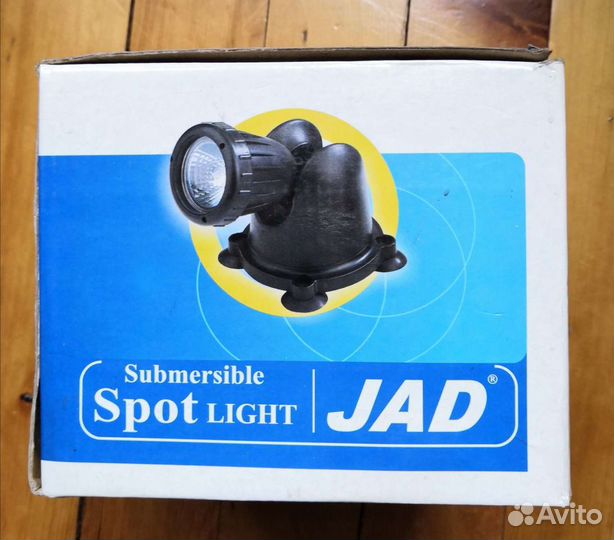 Светильник в пруд