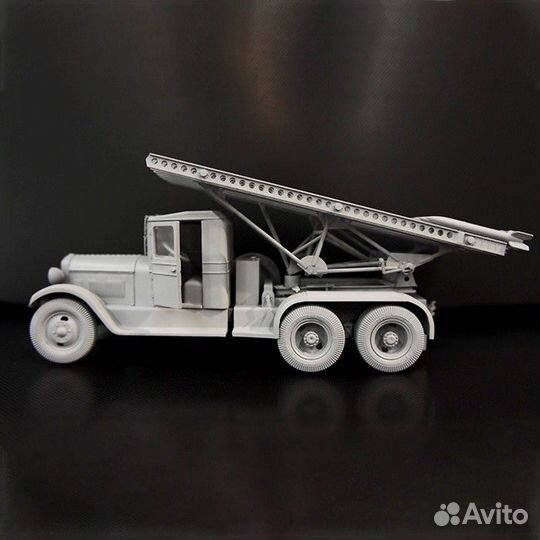 Сборная модель-машина 'Советский гвардейский реакт