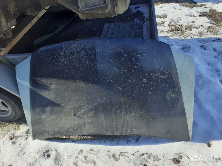 Капот на renault logan 1