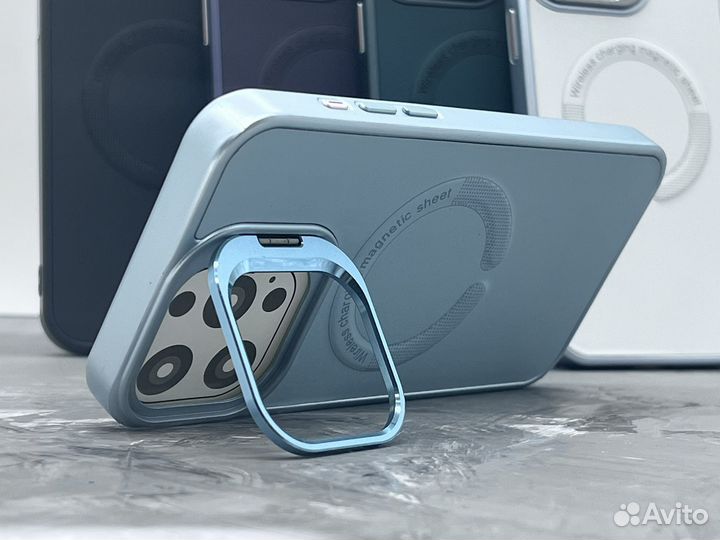 Чехол на iPhone 15