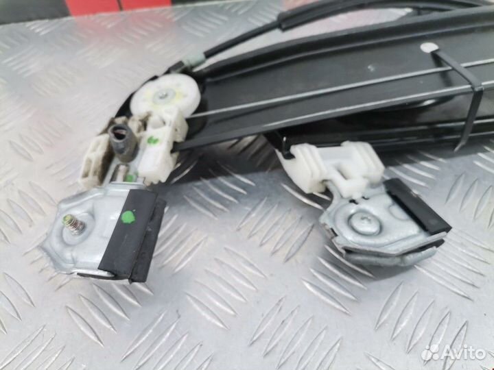 Стеклоподъемник передний правый Opel Meriva 2 (B)